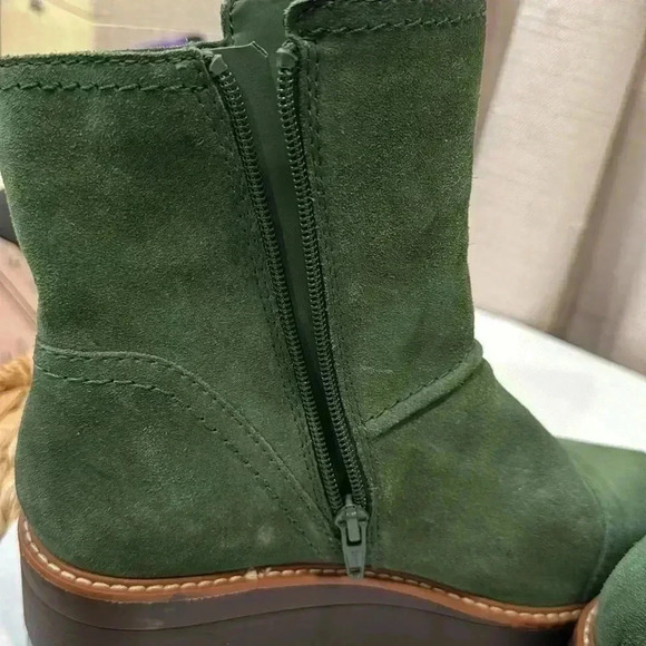 Naturalizer “Wylie” Green Suede Wedge Platform Ankle Boots Size 7 - Picture 4 of 9